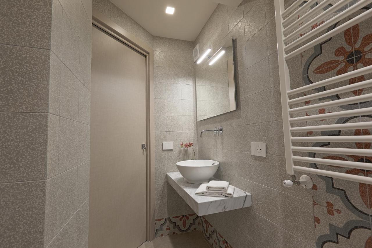 Mareli Suites Сан-Леоне Экстерьер фото