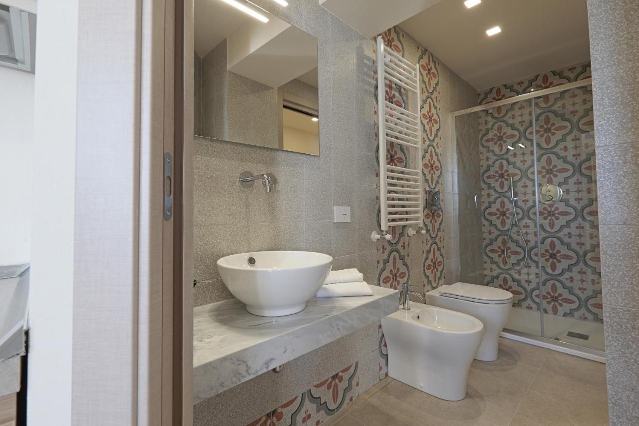 Mareli Suites Сан-Леоне Экстерьер фото